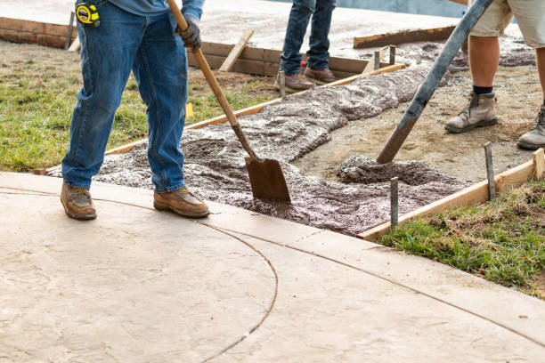 Best Affordable concrete contractor  in Kirbyville, TX